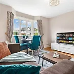 Modern Spacious 1 Bedroom Flat In Hampstead