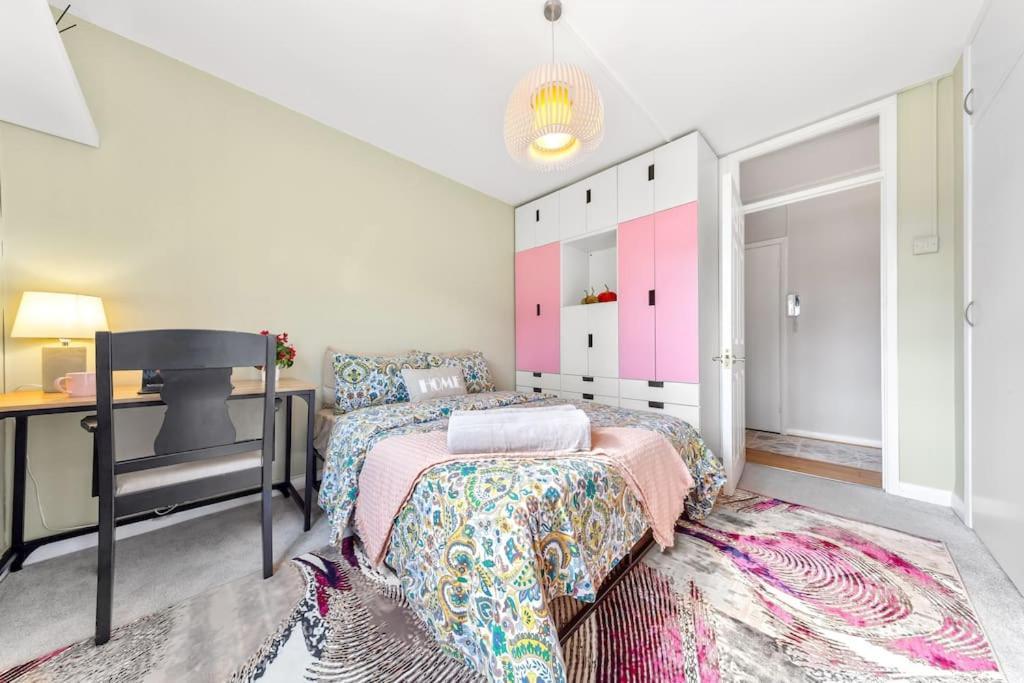 Modern Spacious 1 Bedroom Flat In Hampstead