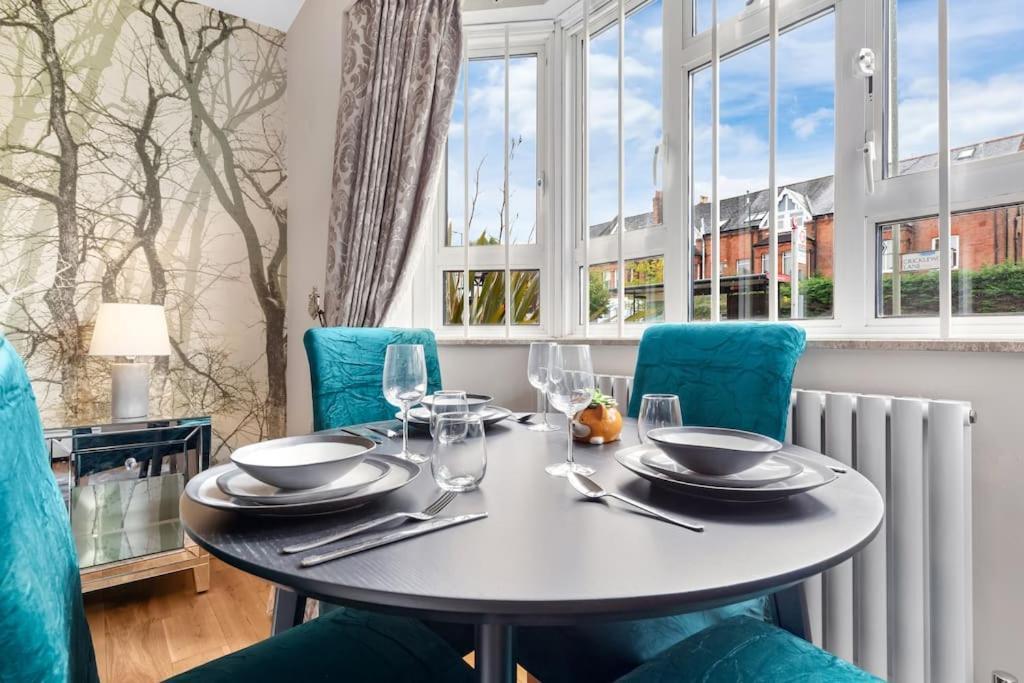 Modern Spacious 1 Bedroom Flat In Hampstead *